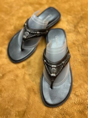 BareTraps Black Braided Thong Sandals with Silver Medallion Sz. 8